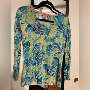 Lilly Pulitzer Blue and Green Graphic Fitted 3/4 Sleeve Blouse